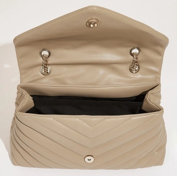 Apricot beige Chevron Flap bag, New - Picture 5 of 7